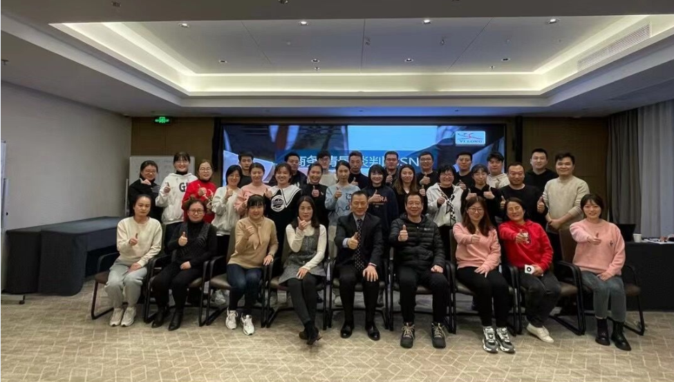 晋升自我，办事客户，17c吃瓜邀您联袂同业！